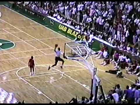 Michael Jordan - multiple free-throw line dunks (1989)