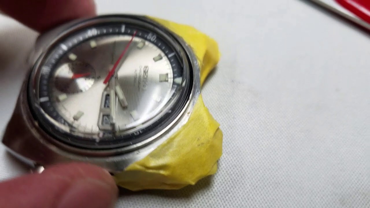 Seiko 6139 Tachymeter Bezel Alignment Fix - YouTube