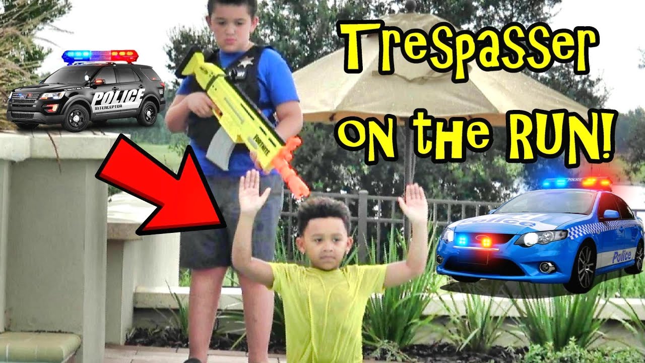 COP KIDS CHASE TRESPASSING KID!