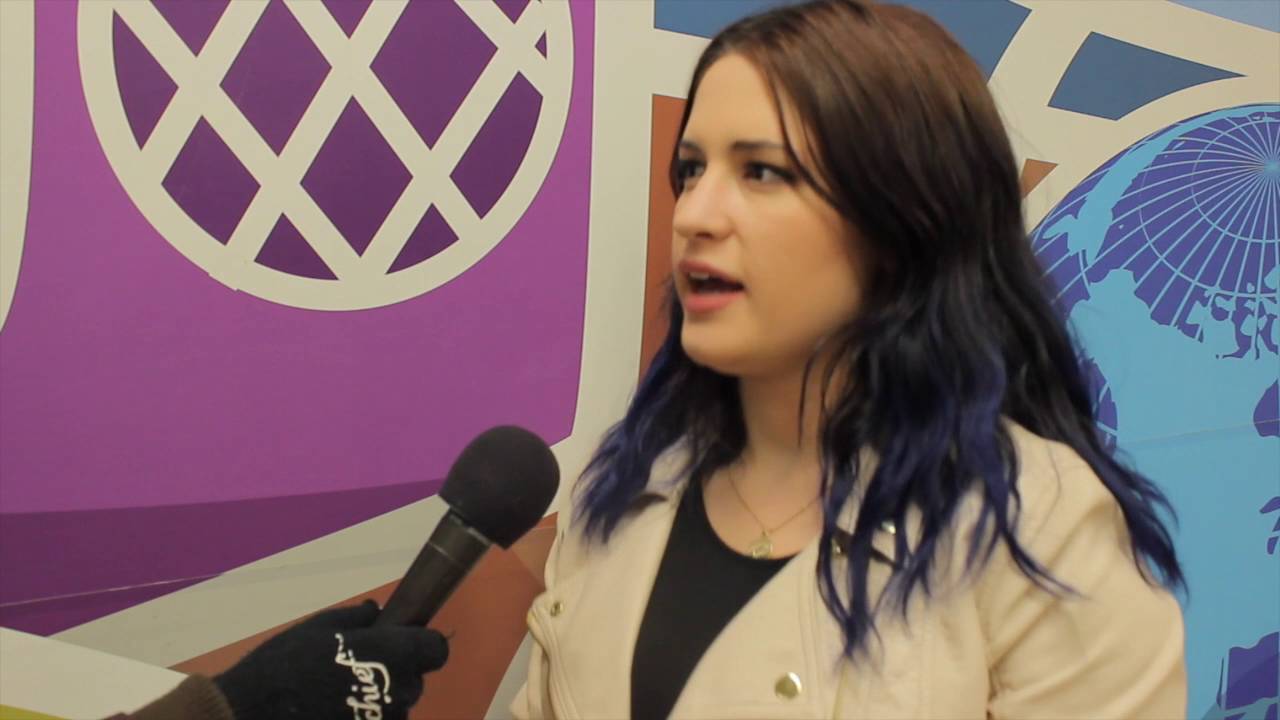 Twitter vs Facebook for News Consumption