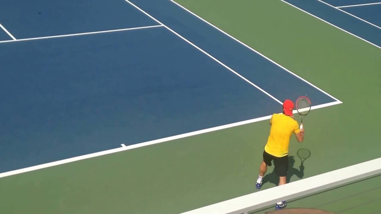 Pablo Cuevas practicing at the US Open 2016