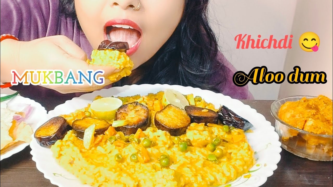 EATING: VEGETABLE KHICHDI WITH ALOO DOM BEGAIN FRY 😋| MUKBANG |  |  EATING SHOW |