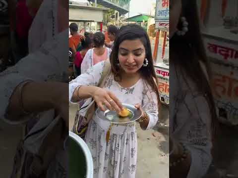 FREE Golgappe khane ki Technique??|JagritiVishali|#ytshorts #funnyshorts #shorts #comedy