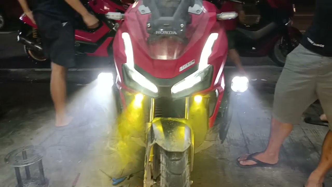 ICON TERA X ICON MDL V2 X RED MOTO.SHIELD HALF CG V1