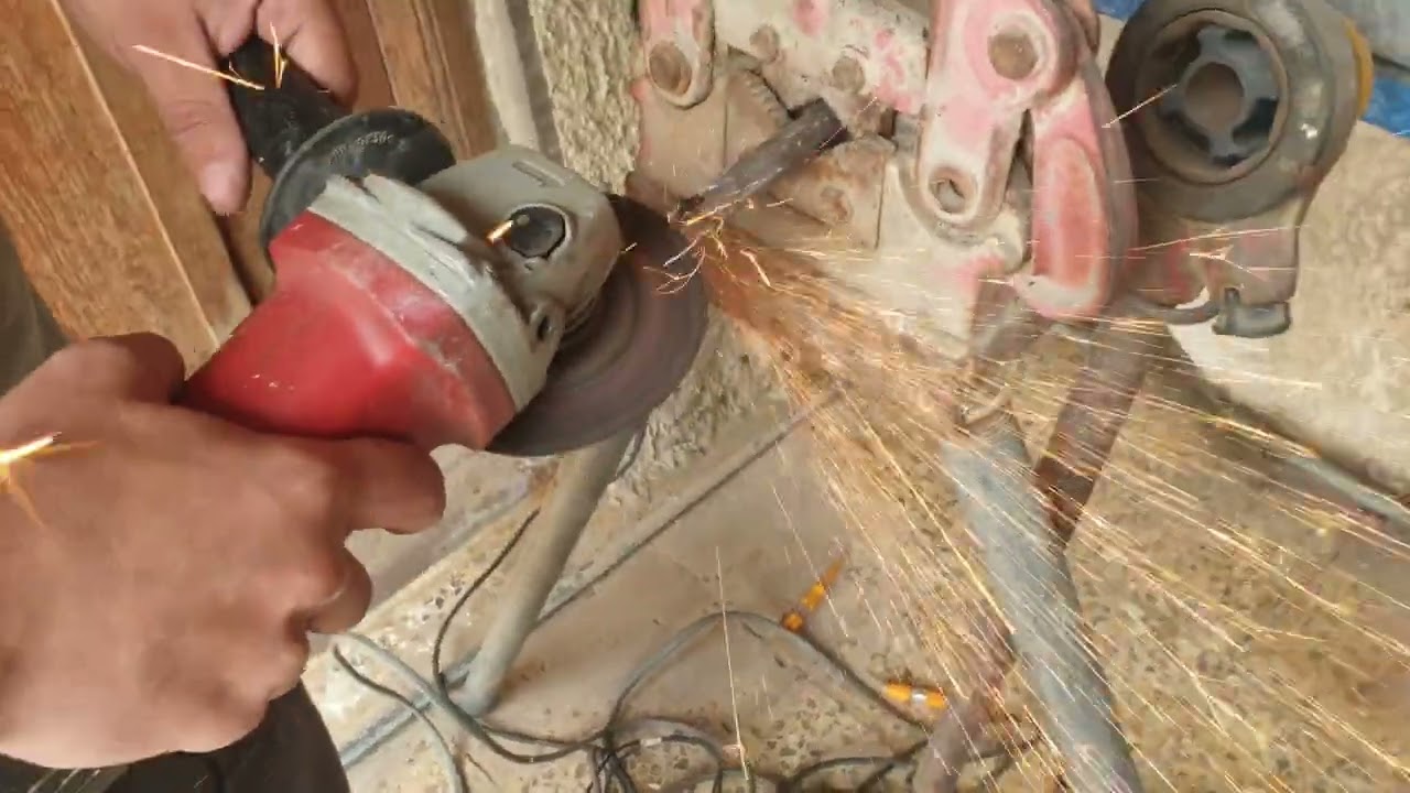 تكريب النخيل . عتلة تربط على الدريل تفيد المبتدئين . وسلامتكم