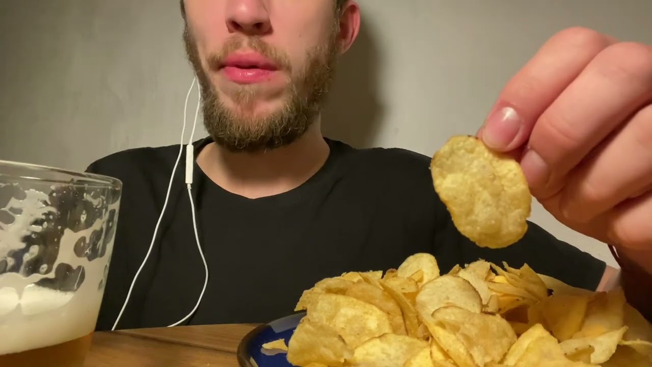 ASMR BEER AND CHIPS. MUKBANG VIDEO. MUKBANG BEER