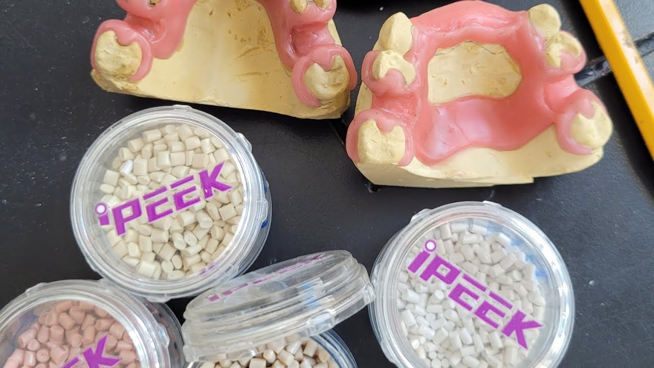 Prótesis dentales ipeek platicando sobre Prótesis 