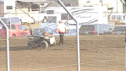 Kevin Benfer picks up Steve Rando's drive shaft