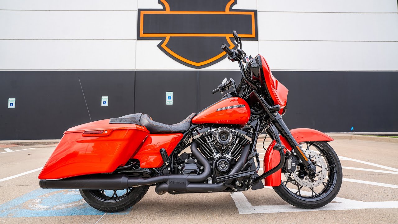 Certified Pre-Owned 2020 Street Glide Special at American Eagle Harley-Davidson! 🏍️ 🇺🇸 🦅