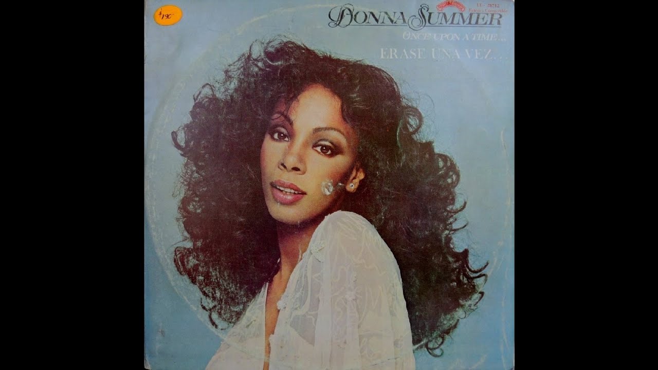 How Old Is Donna Rumour