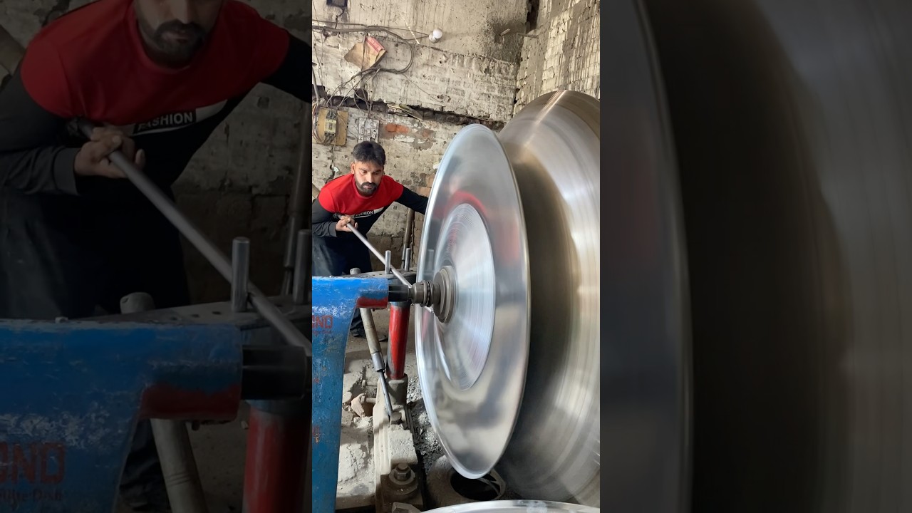 Satellite dish antenna body making process 