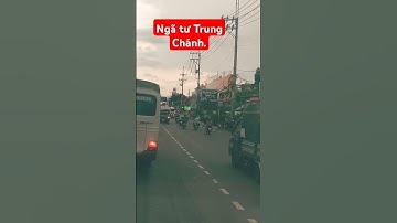 Giao thông trên quốc lộ 22 khu vực giao với Nguyễn Ảnh Thủ hướng đi An Sương.