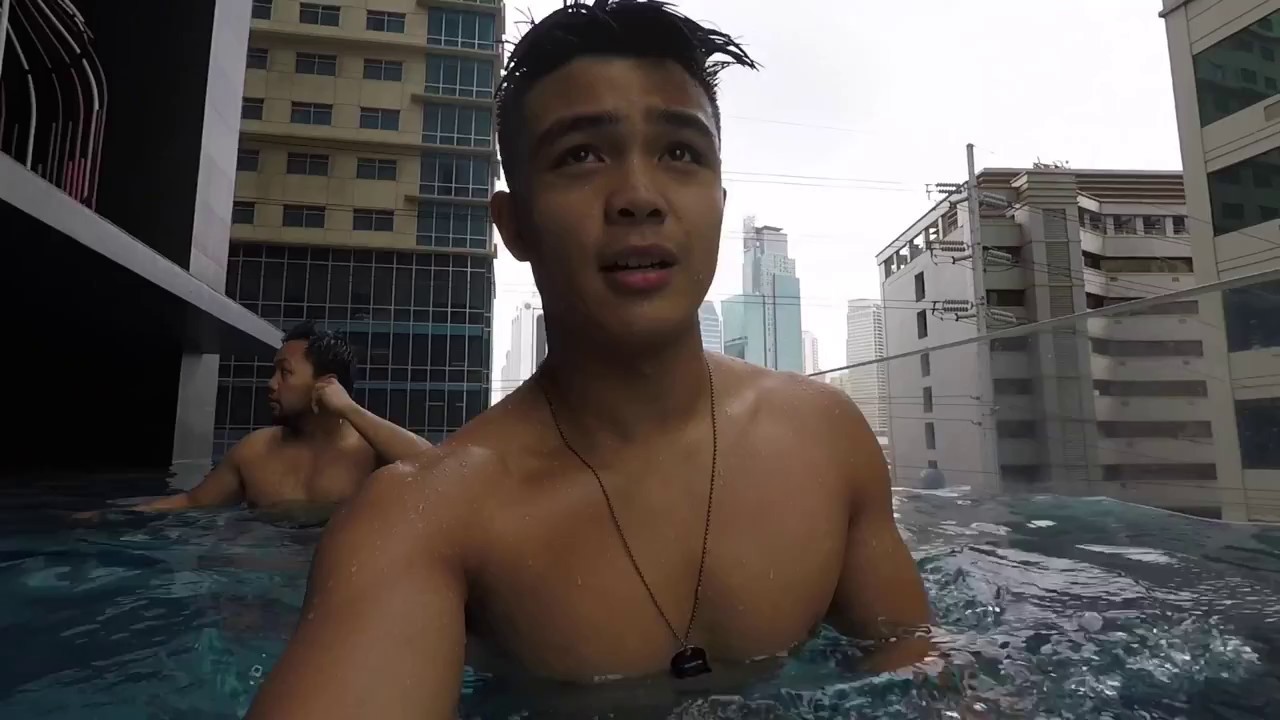 SUSPENDED SWIMMING POOL! - I’M Hotel Manila, Philippines Summer 2017
