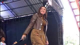 LAMUNAN - JIHAN AUDY - LIVE OM ADELLA