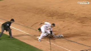 OAK@CWS: Fuld steals third base in the 9th