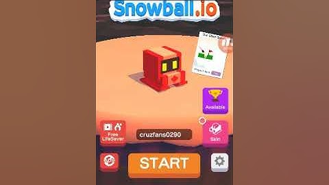 Me playing snowball. Io first time playing