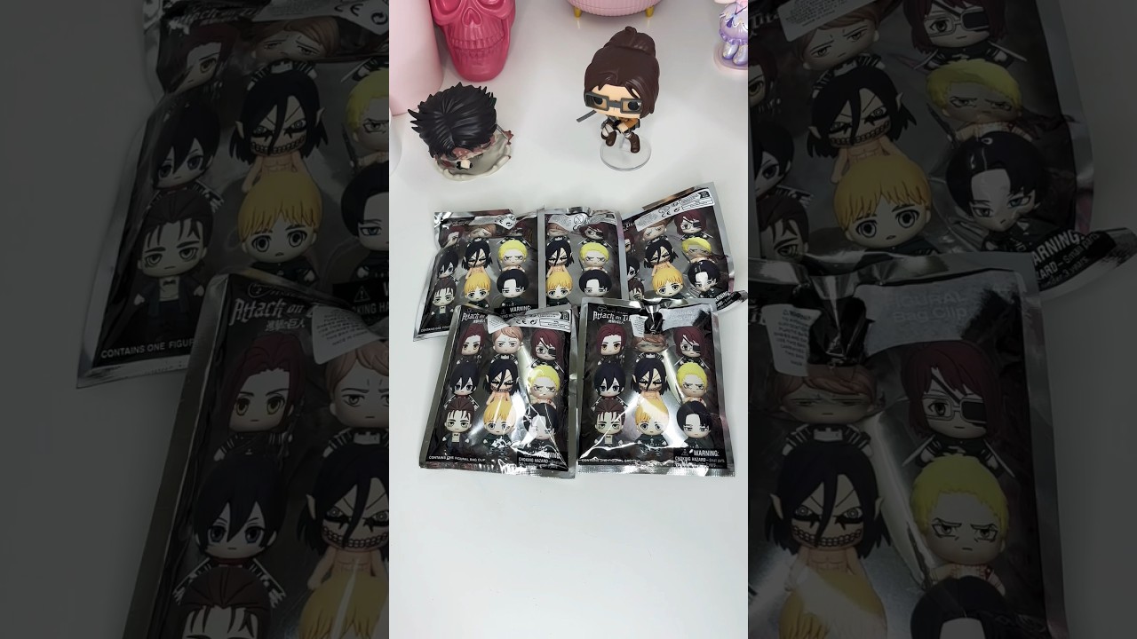 Episode 1: Unboxing Attack on Titan Blind Bag clips 