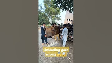 Unloading Glass Panel🚚: The Process of Handling Glass Panels!Breaking Glass Panel🔮: