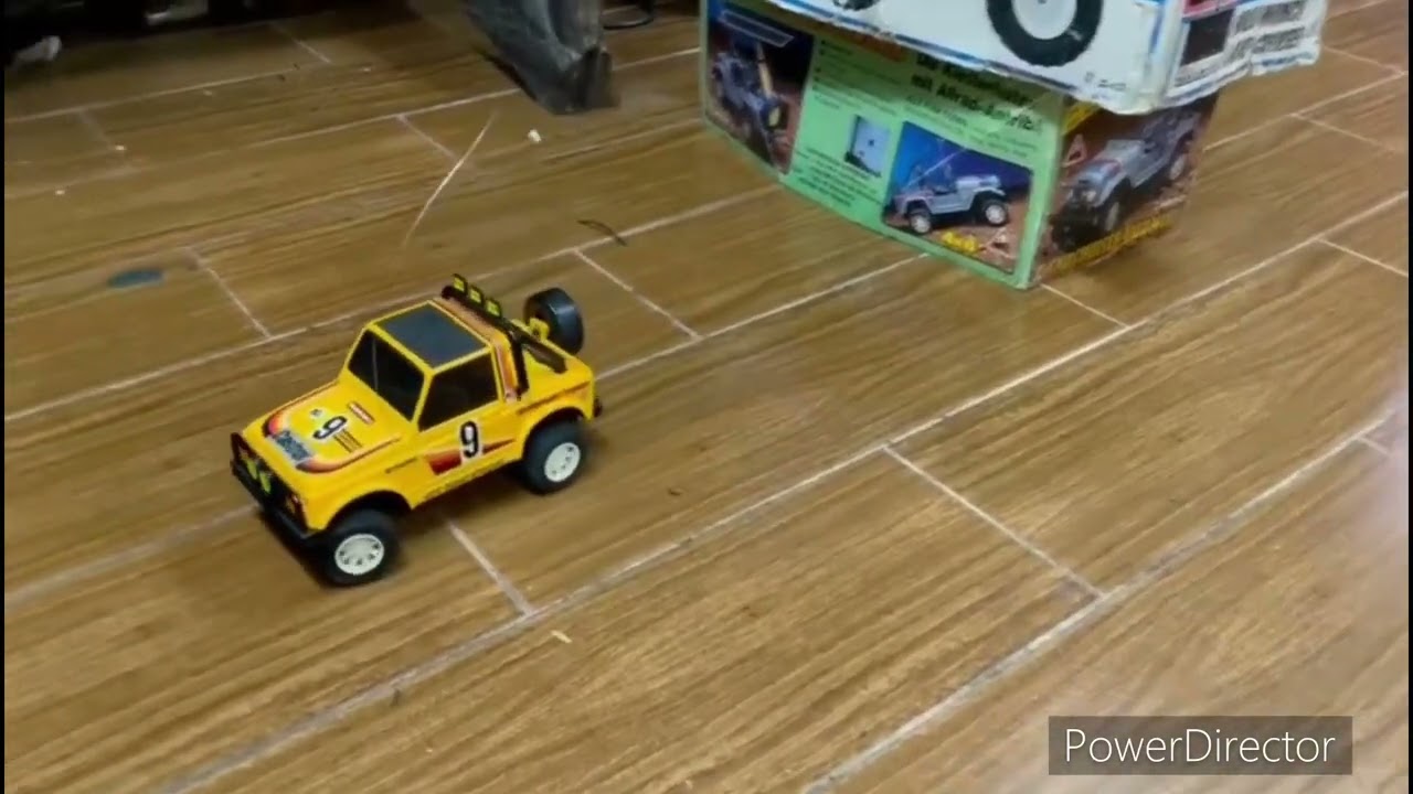 1982 1/20 Suzuki 410/413 Jimny RTR RC with 4wd drive system front
