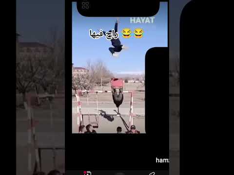 قال هذا الشاعر انا مش سوبر مان انا طالب غلبان