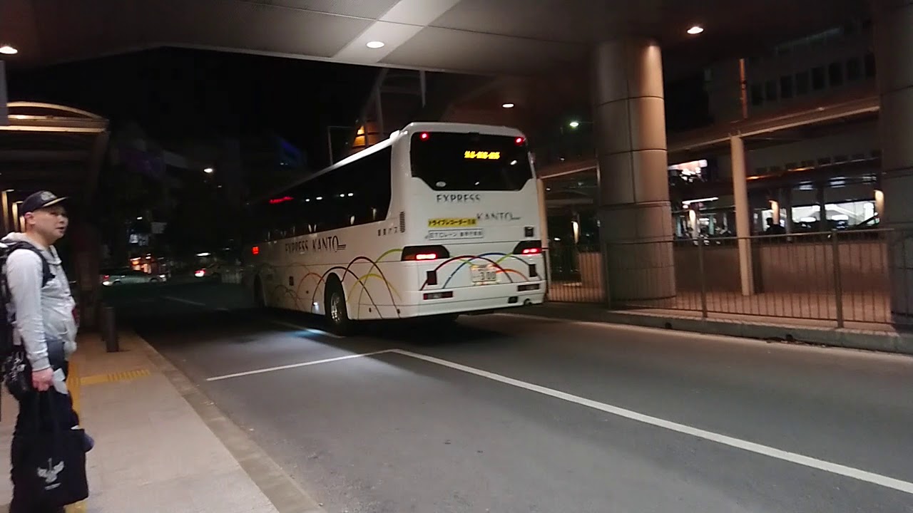 豊鉄バス豊橋駅前バスターミナルの終バス 西口行き 技科大前行き を見送り 渋谷マークシティ バスタ新宿 中野駅経由練馬行き夜行高速バスほの国号がやってきます Youtube