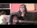 Capture de la vidéo Epiphone Dot And Guild Guitars: Mary Halvorson's Guitars And Their Seasonal Affective Disorders