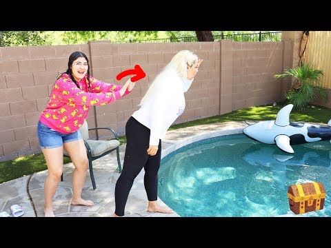 funny-pranks-on-my-mom-for-24-hours-straight-challenge!