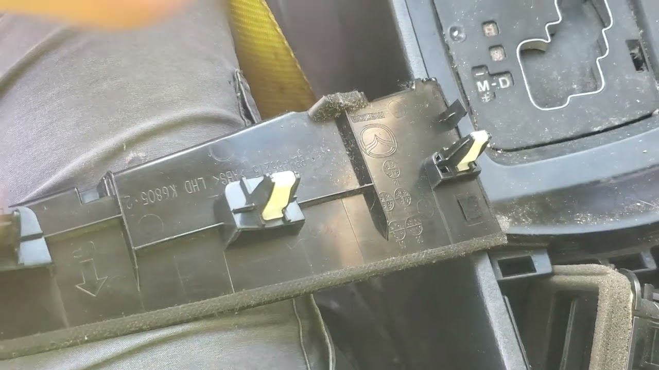 2012 12 2013 13 Mazda 3 Dash Information Screen remove take out replace install