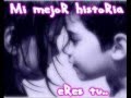 con lacara en alto (reik) letra
