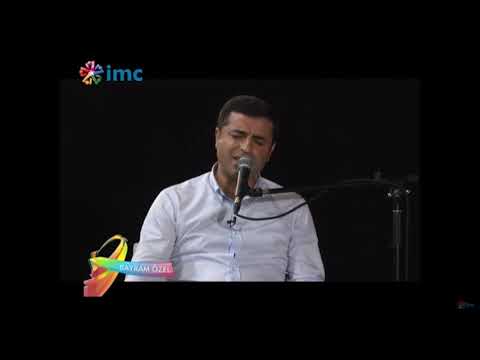 Selahattin Demirtaş - Anam ağlar için için - Canlı performans