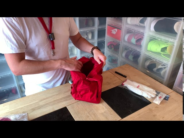 SUPREME SUPREME NYLON RED DUFFLE BAG FW22