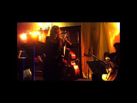 Diana Maru00eda canta Aznavour - martinwullich.com