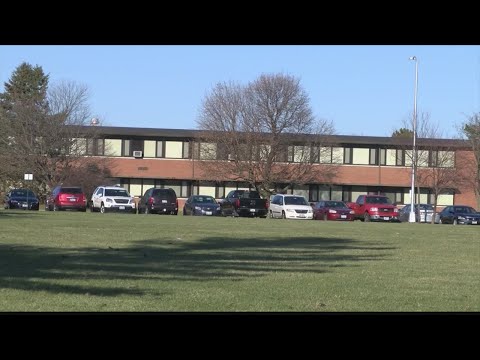 Richwoods High School secretary resigns after video surfaces of her using racial slur