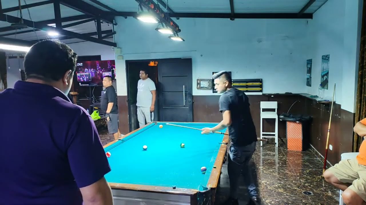 Flecha vs Mauricio en Billar Vista Mar