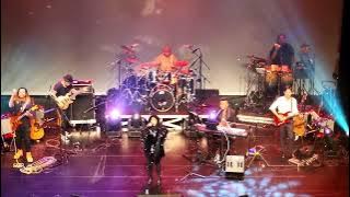 Ella LIVE -  SEMBILU dan SEPI SEKUNTUM MAWAR MERAH (medley)