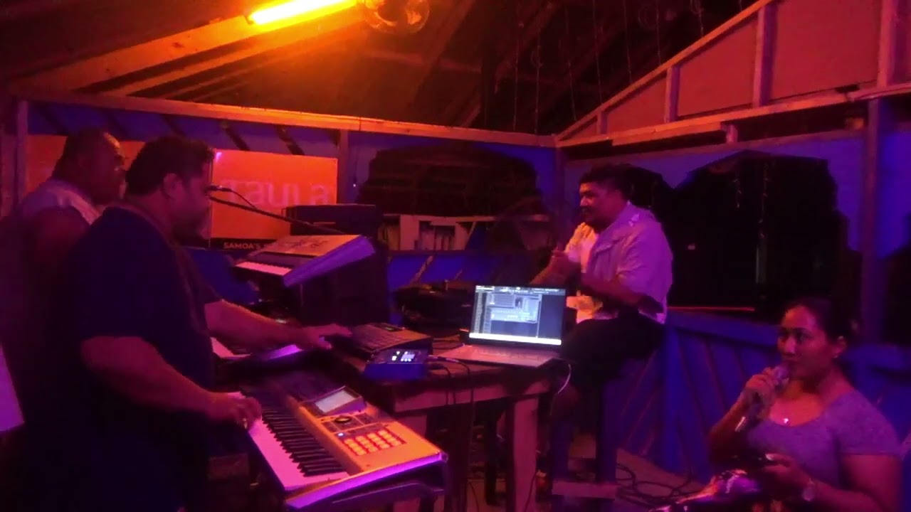 NIGHT HAWK Band live music (prisoner of love ) Puna & Dize, Anita , Dan.