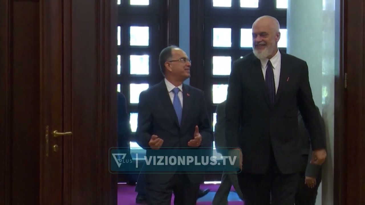 Begaj dekreton ministrat e rinj, pas votimit në Parlament dhe betimit në Presidencë marrin detyrën