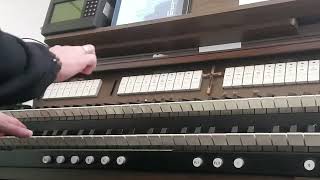Jak szkoły organistowskie robią z uczniów debili - chorał opolski (nowy) i śpiewnik wawelski