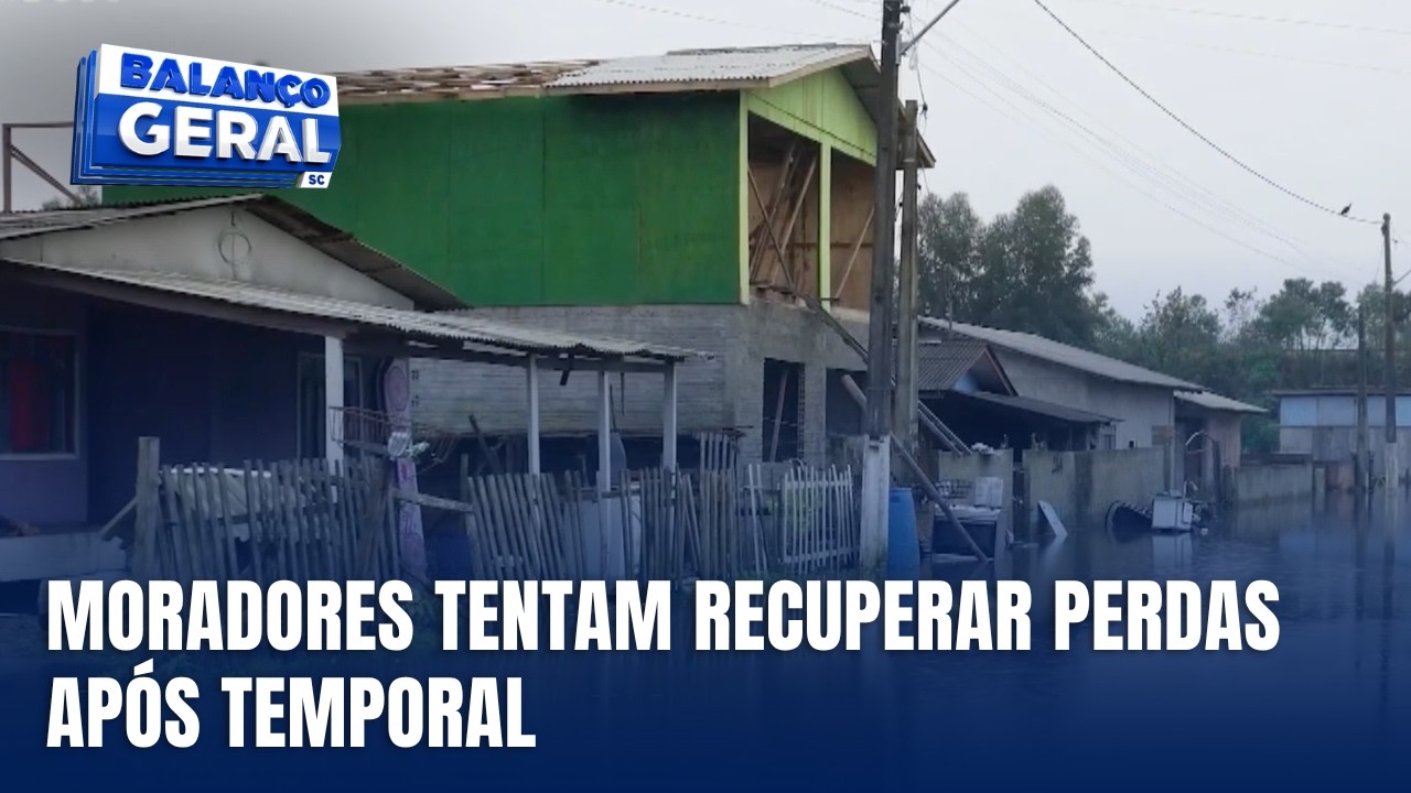 Temporal deixa rastro de destruição e alaga ruas no Planalto Norte