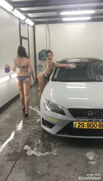 VIRAL!!!SPG SEXY JATUH SAAT MENCUCI STEAM MOBIL