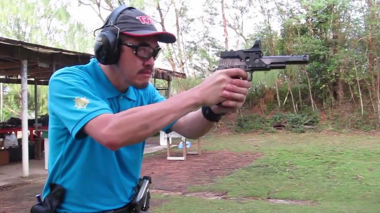 マック堺 グアムワールドガンで射撃 Youtube マック堺 グアムワールドガンで射撃 Youtube