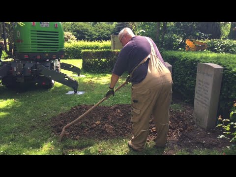 Video: Wie Man Ein Grab Auf Einem Friedhof Verschönert