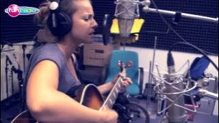 Katka Knechtová - Za Tebou (live@Fun radio)