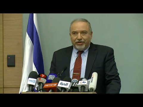 Vídeo: Ministro da Defesa de Israel Agvidor Lieberman