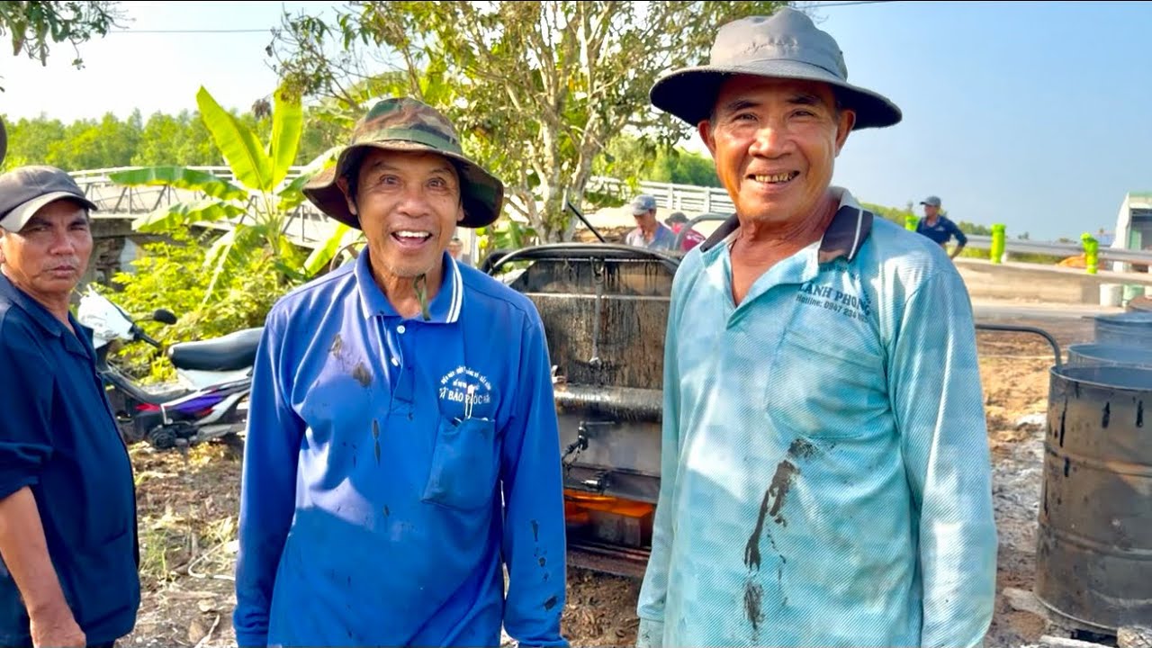 Làm Từ Thiện Phun Nhựa Đường Vá Lộ Cầu Đường 