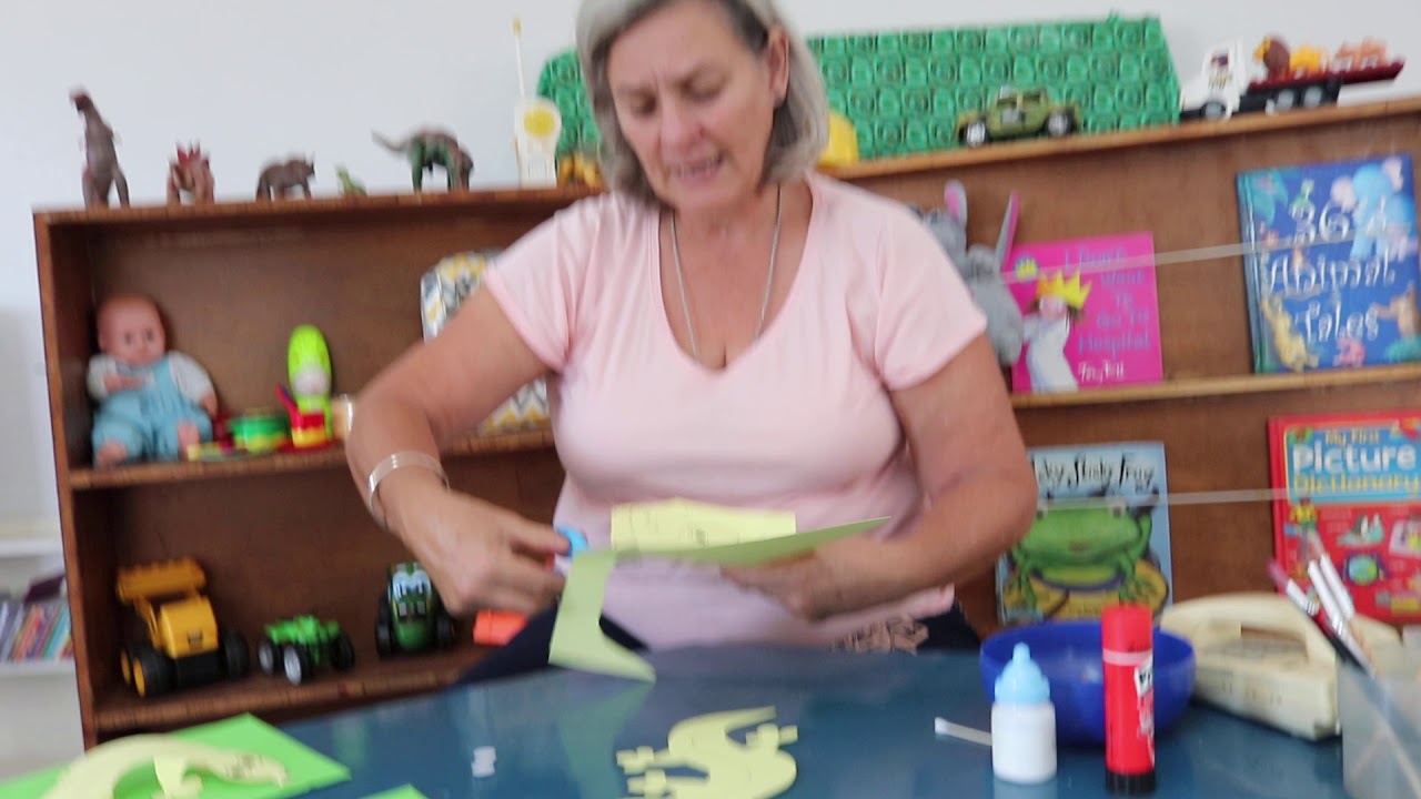 Tues 26 May Gecko craft - YouTube