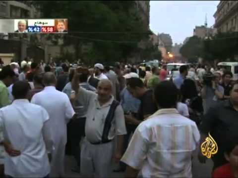 حملة مرسي تعلن فوزه برئاسة مصر