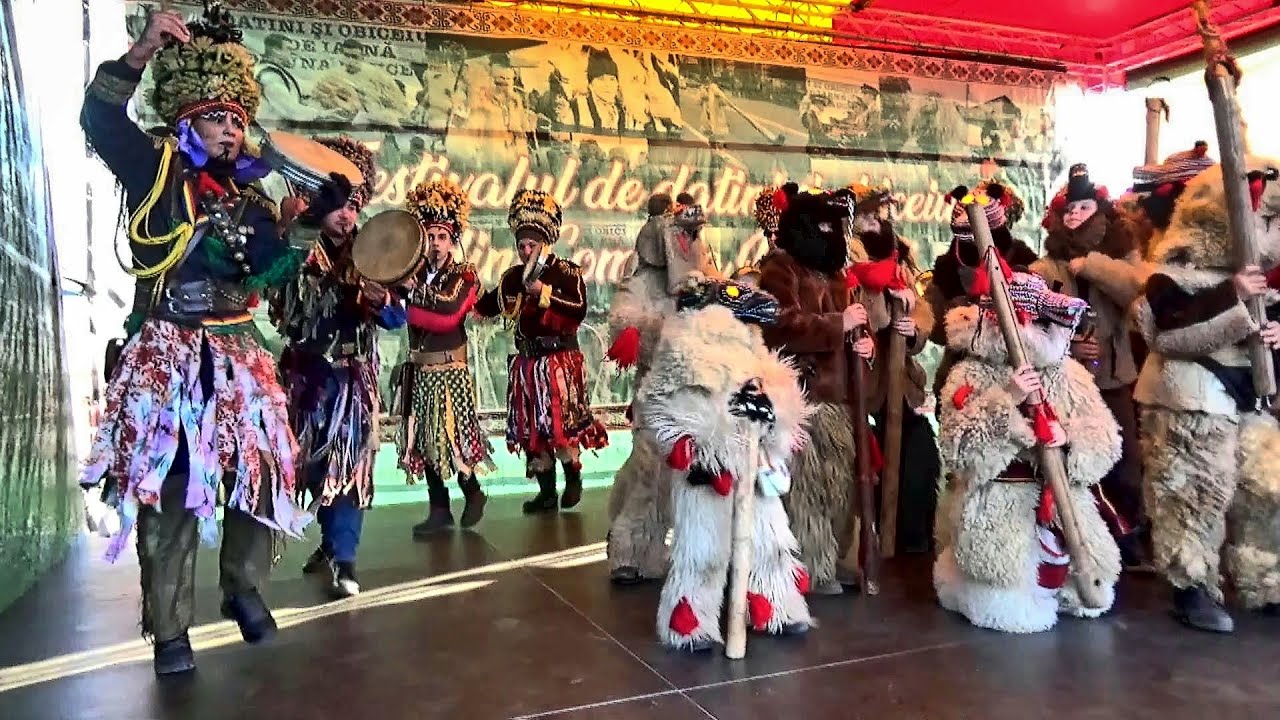 URSUL MARE din Oglinzi - Tradiții de Anul Nou (Comuna Răucești, Județul Neamț, Moldova, România)