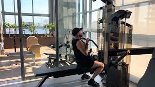 Close-Grip Lat Pulldown (Pronated Grip) — Quick Technique Demo