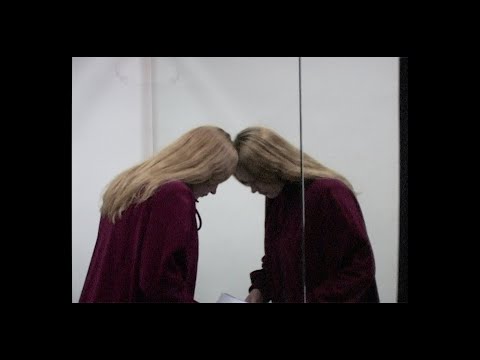 Julia Jacklin - Be Careful With Yourself (Official Visualiser)